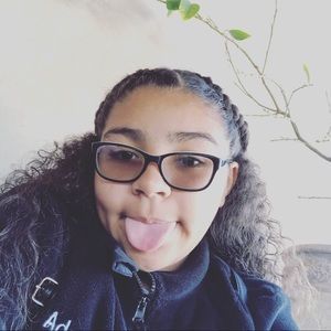 Meet your Posher, Janay